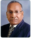 Prof. (Dr.) W. N. Gade ( Vice Chancellor, University of Pune)